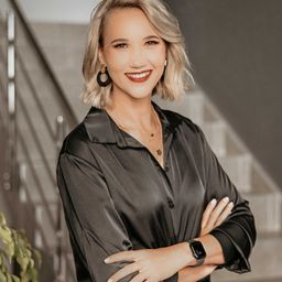 Tanya Redelinghuys