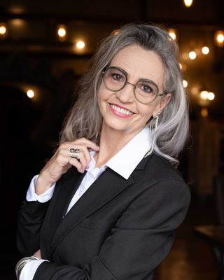 Chrissi van Dyk photo