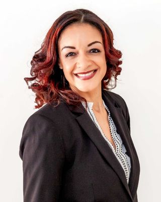 Beverly Von Luttichou photo