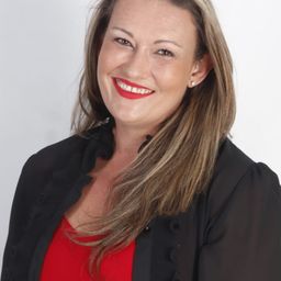 Veronica Mostert