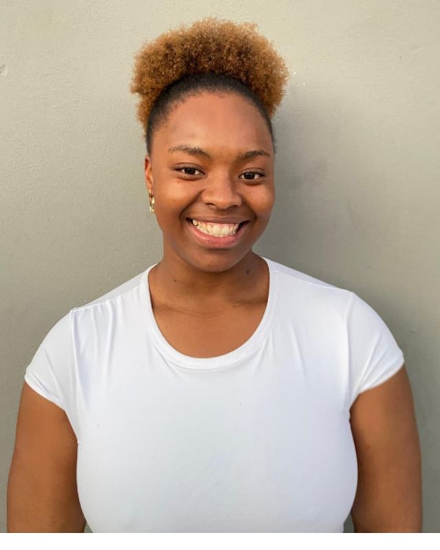 Thina Tsholobe photo