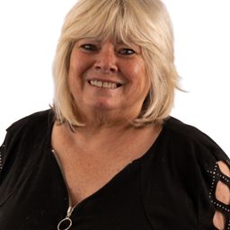 Lynn Aaron