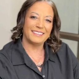 AnneMarie  Clarke 