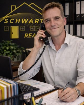 Hans Esterhuizen photo