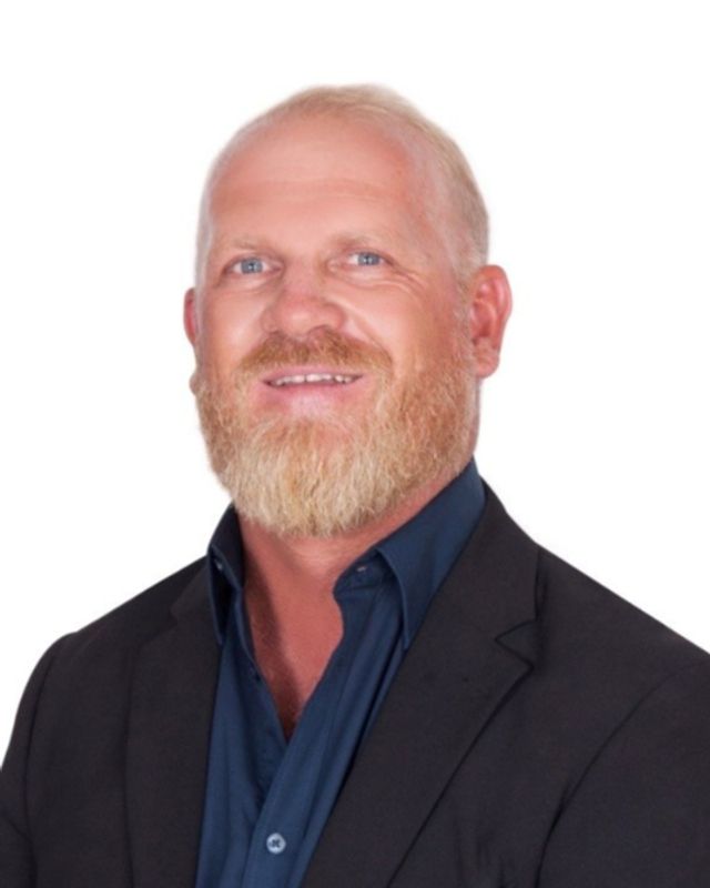 Donovan Sutherland photo