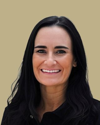 Sheri-Lee Maguire photo