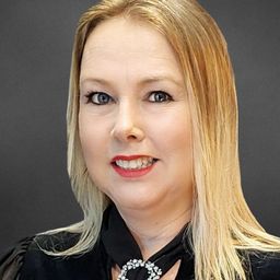 Angela McLoughlin