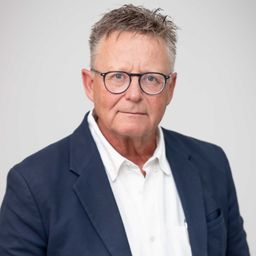 Derek Sansom