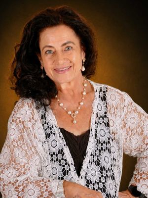 Hester Du Toit photo