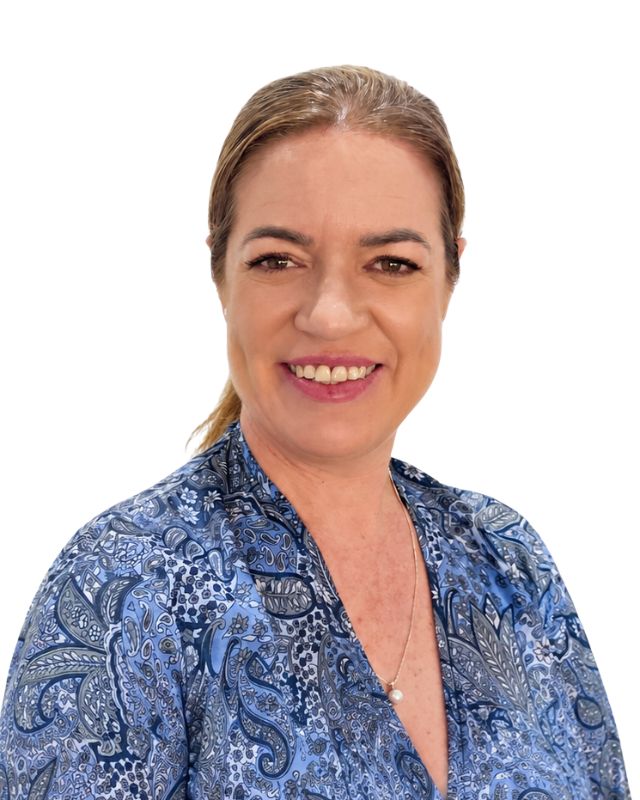 Saskia Williams photo