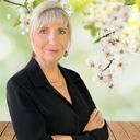 Lesley Pretorius