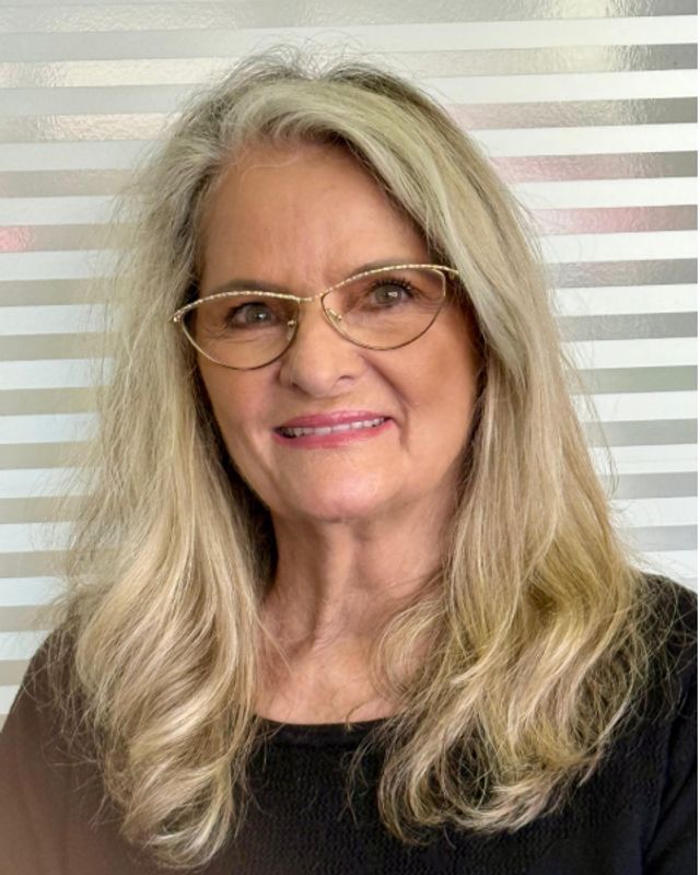 Daphne Swanepoel photo