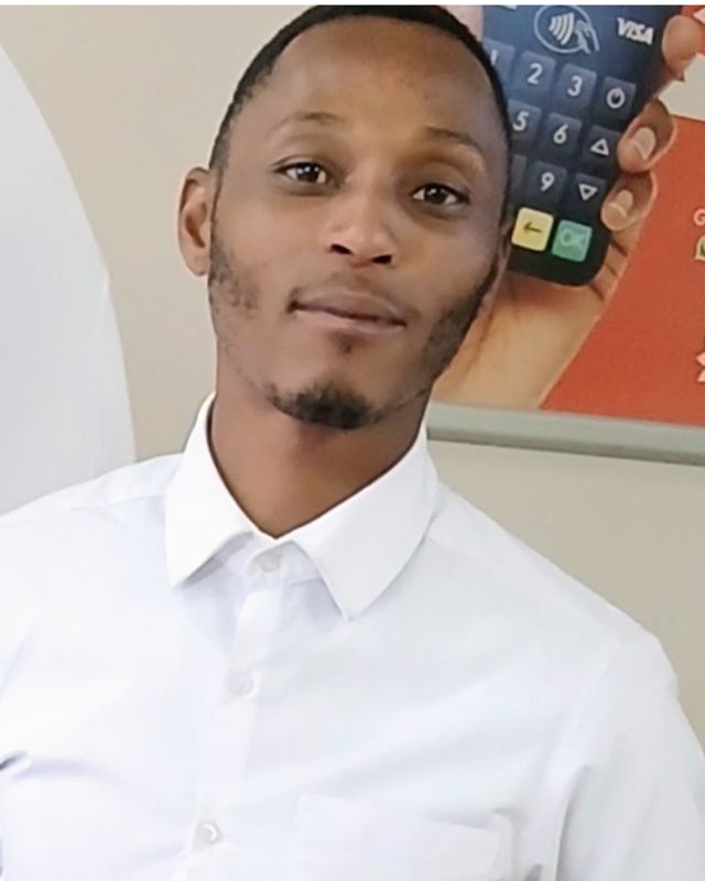 Thando Angome photo