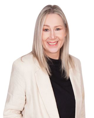 Lynn de Villiers photo
